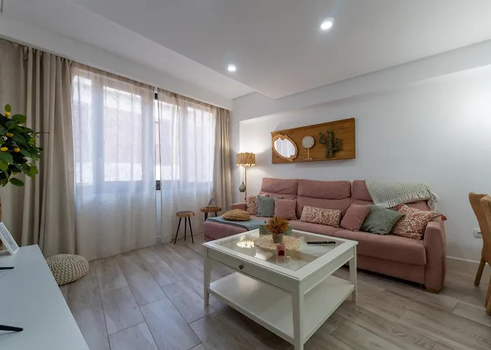 Апартаменты La Cupula De Gran Capitan